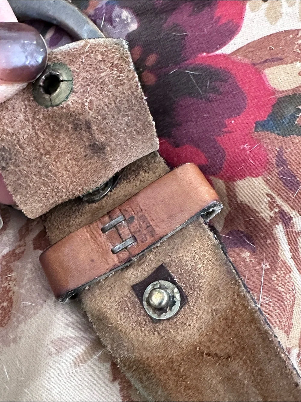 VINTAGE TOOLED LEATHER BELT SNAP STRAP